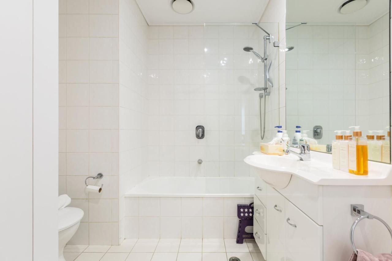 ☆Of Southbank☆Light Filled Apartment☆Huge Private Terrace With City Views☆Parking☆Pool☆Gym☆Wifi Мелбърн Екстериор снимка