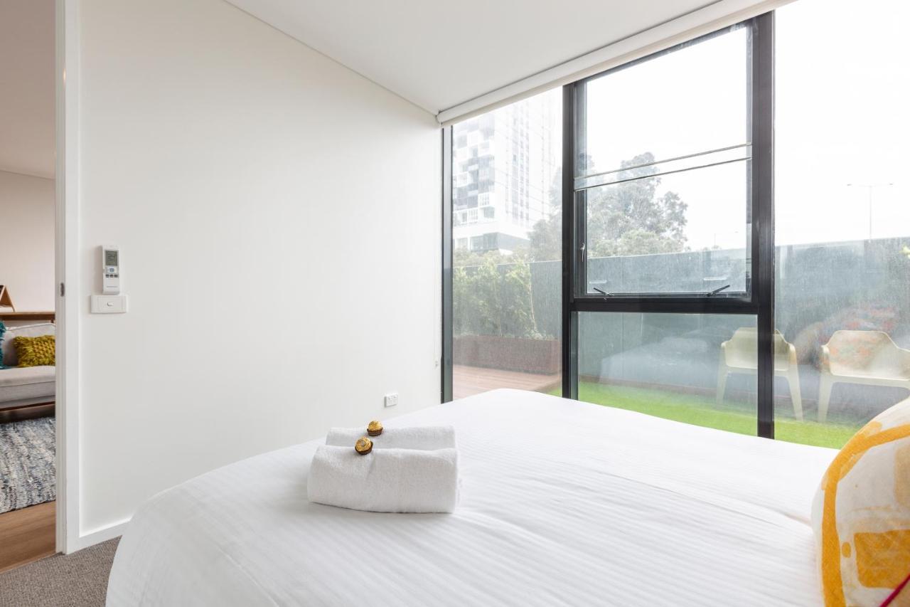 ☆Of Southbank☆Light Filled Apartment☆Huge Private Terrace With City Views☆Parking☆Pool☆Gym☆Wifi Мелбърн Екстериор снимка
