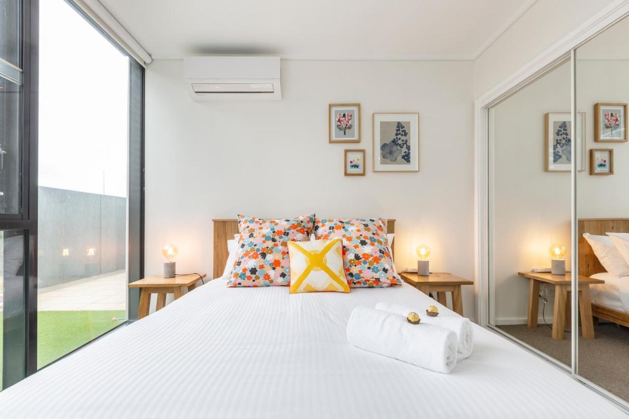 ☆Of Southbank☆Light Filled Apartment☆Huge Private Terrace With City Views☆Parking☆Pool☆Gym☆Wifi Мелбърн Екстериор снимка